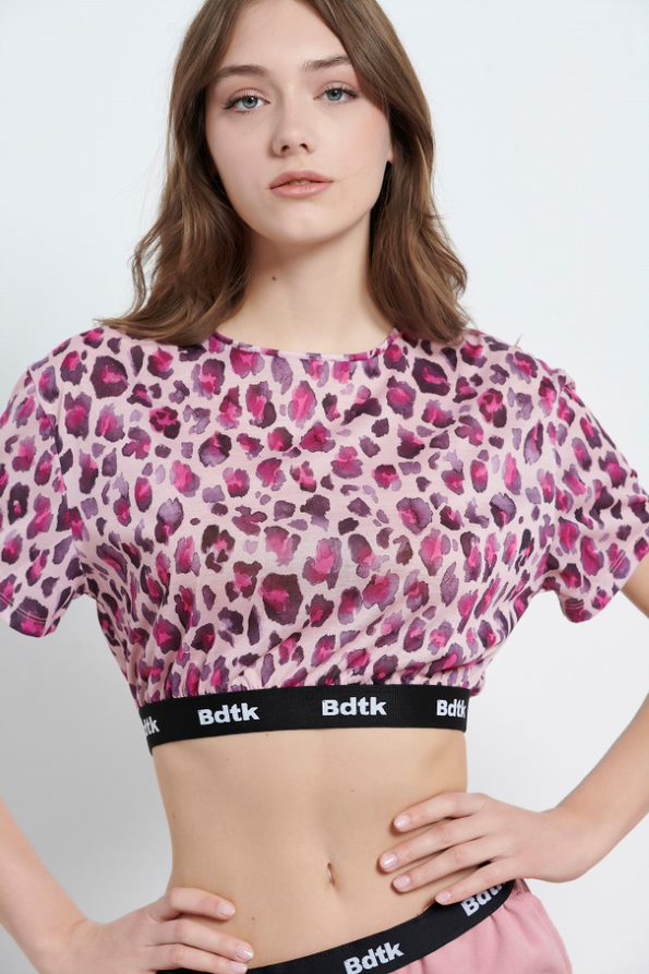 BODYTALK BESTIE CROP TEE (1221-908020-00320)